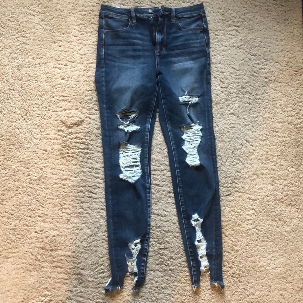 NEW American eagle skinny jeans- destroyed wash